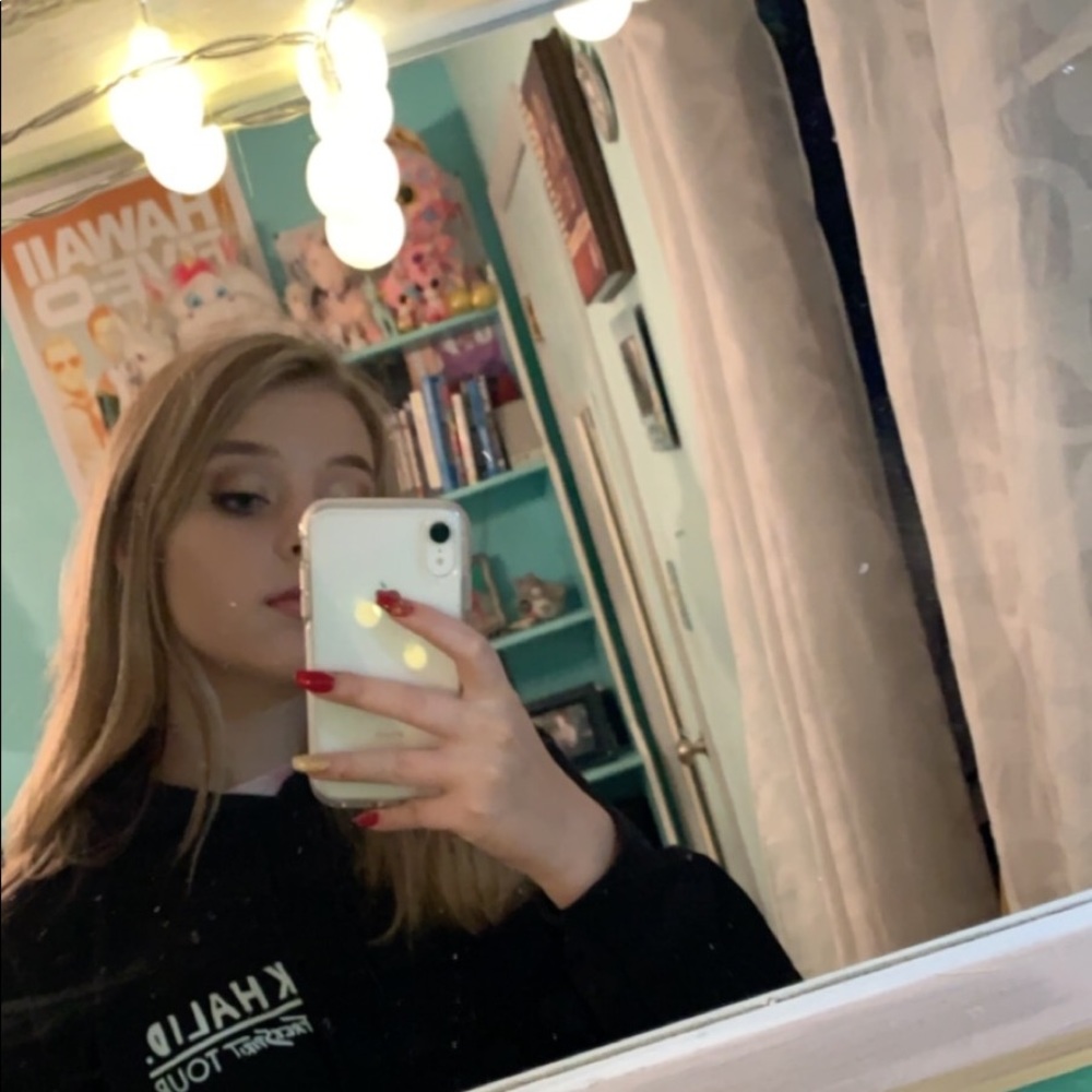 Meet your Posher, Amelia